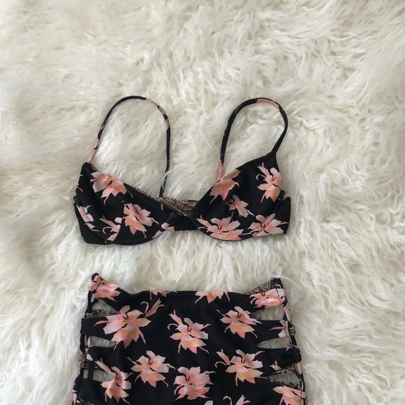 ACACIA SWIMWEAR Manhattan top - Picture 2 of 4